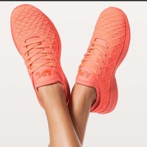 APL Women's TechLoom Phantom Neon Peach